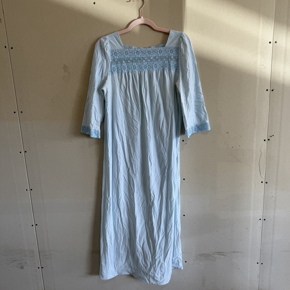 Vintage Pastel Blue Nightgown Lace Square Neck 3/4 Sleeve Granny Dress M
